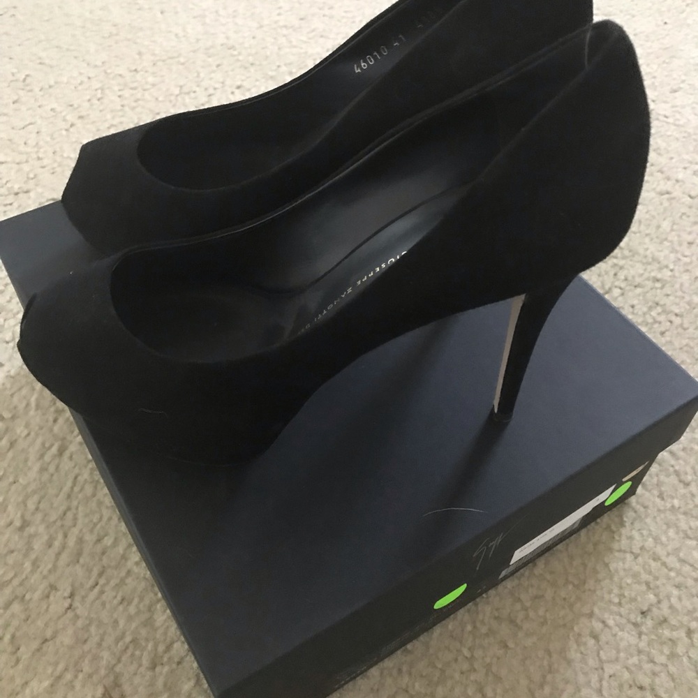 Giuseppe Zanotti Size 41 Black Pumps - Picture 3 of 8